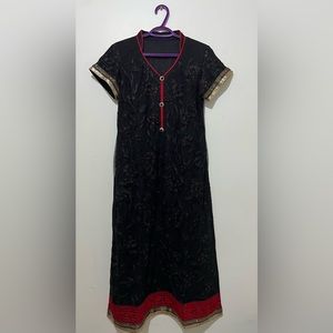 Indian desi party Kaneez dress. Kurta kameez and dupata with stone work.